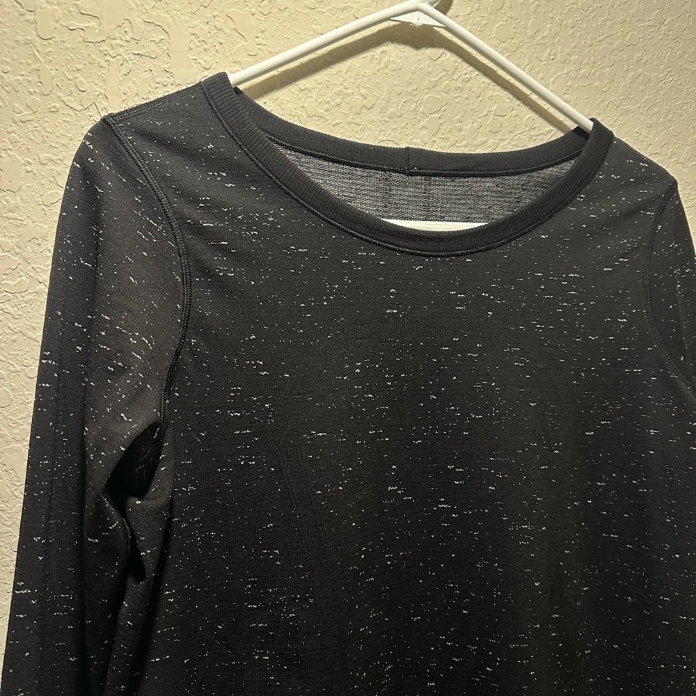 Lululemon Athletica Black Speckled Long Sleeve - Picture 5 of 7
